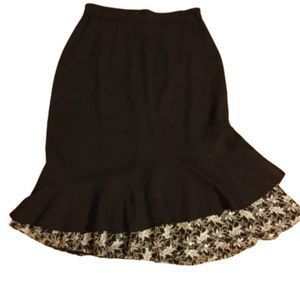 Vintage black lace trumpet skirt sz 0-2